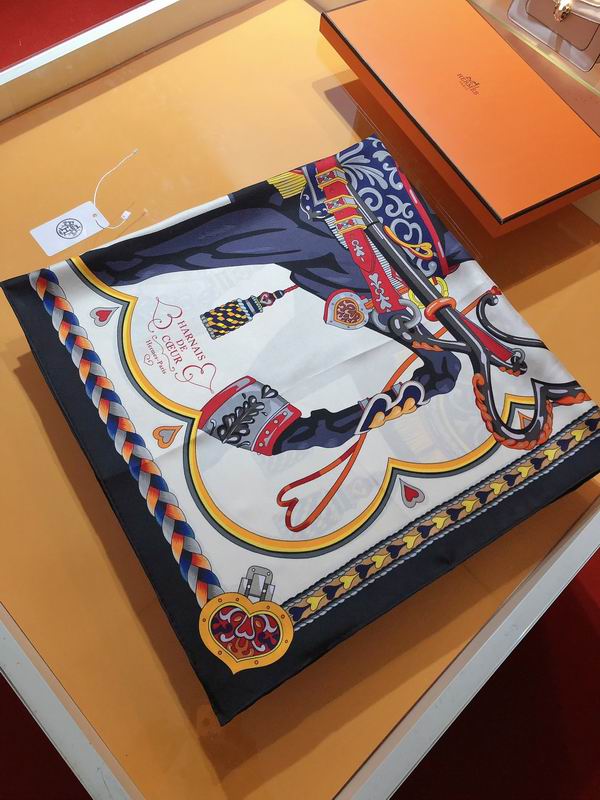 Hermes silk scarf 90X90cm E14 (9)